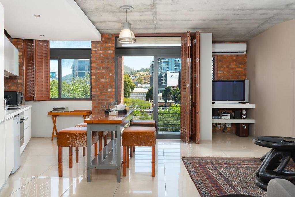 Metropolis Luxury Apartments Cape Town Exterior photo