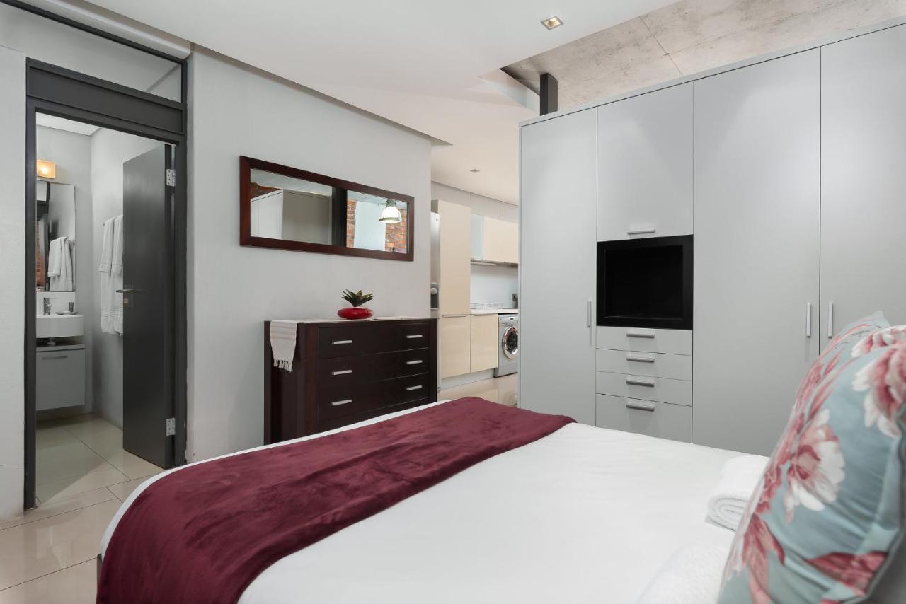 Metropolis Luxury Apartments Cape Town Exterior photo