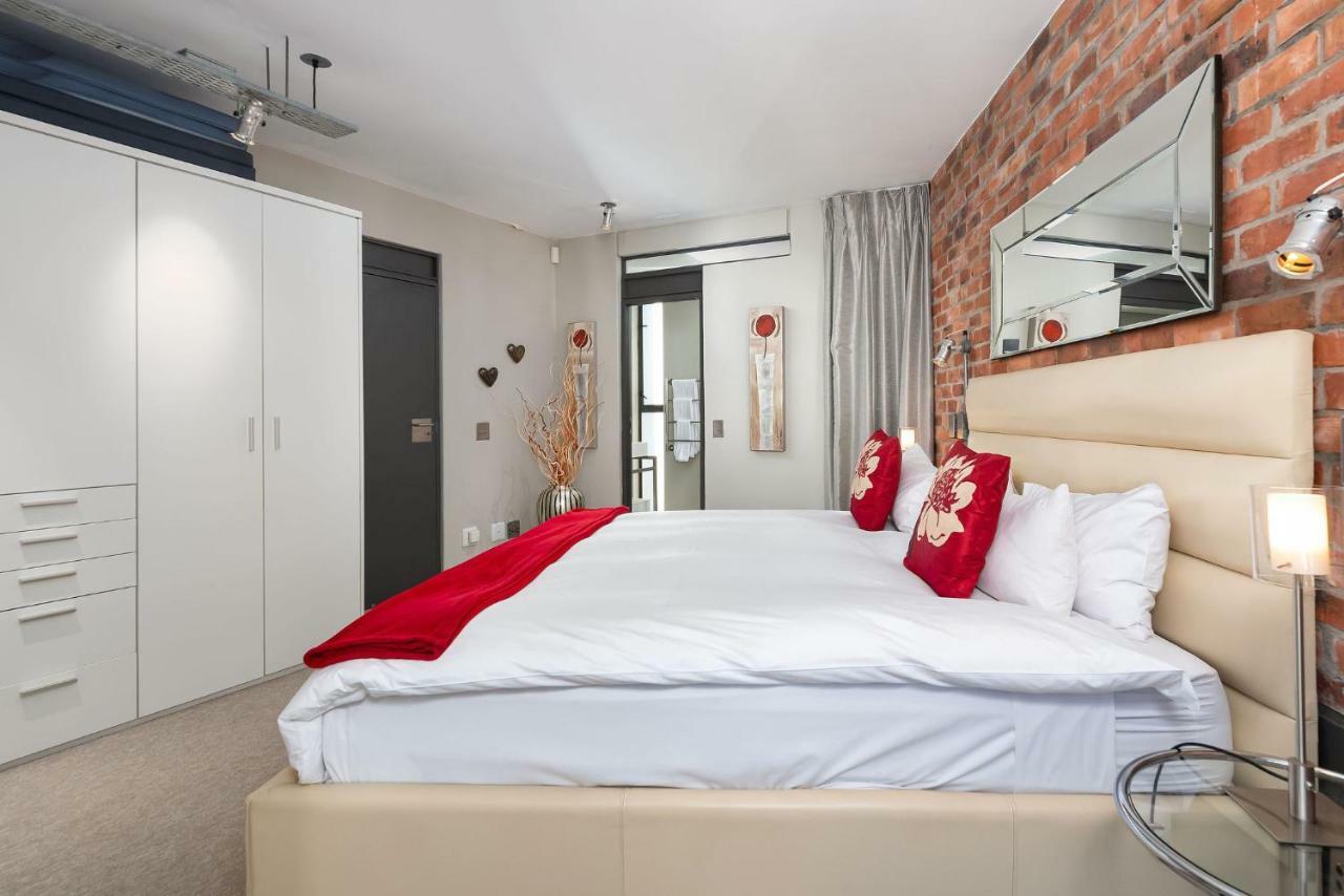 Metropolis Luxury Apartments Cape Town Exterior photo
