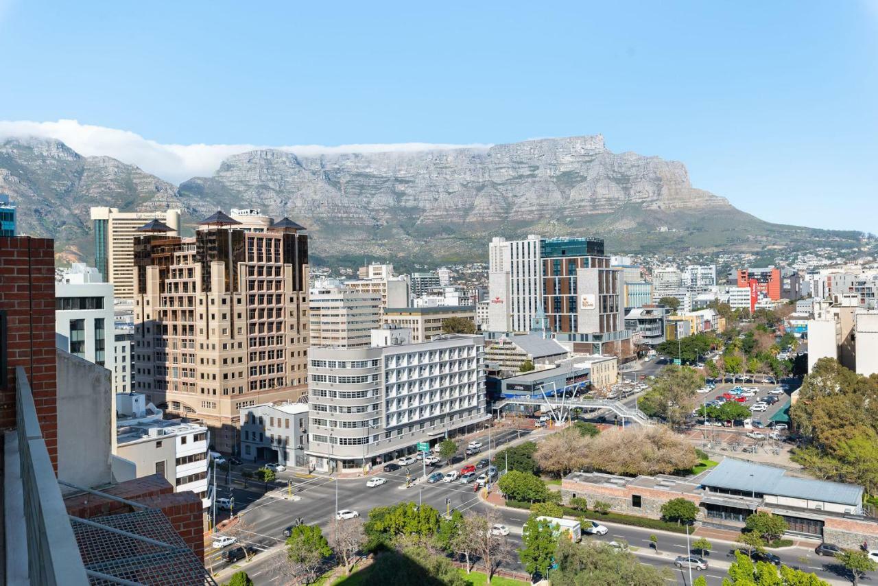 Metropolis Luxury Apartments Cape Town Exterior photo