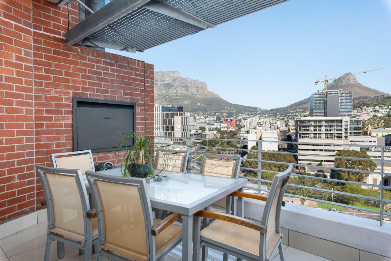 Metropolis Luxury Apartments Cape Town Exterior photo