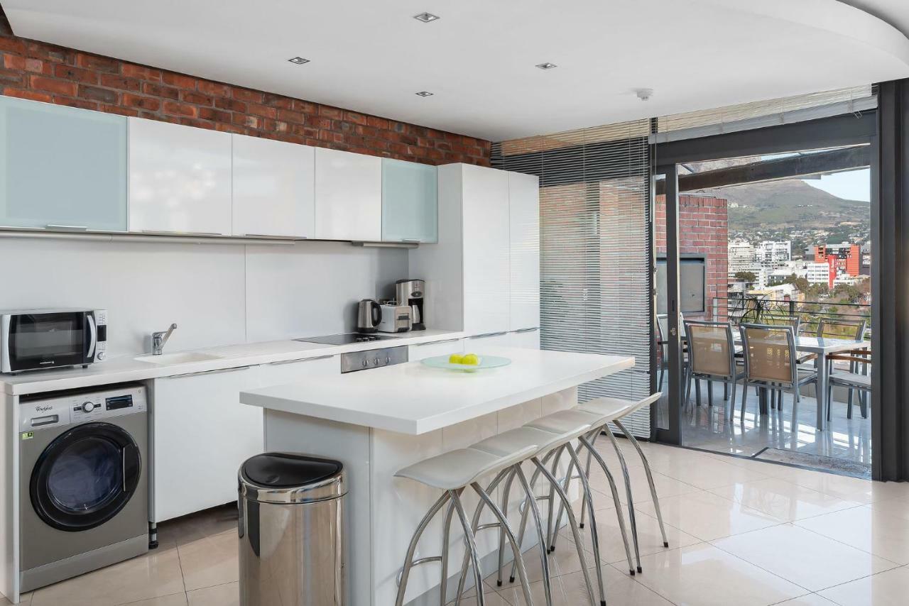 Metropolis Luxury Apartments Cape Town Exterior photo